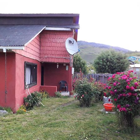 Hostal Y Cabanas Peumayen Puerto Guadal Ngoại thất bức ảnh