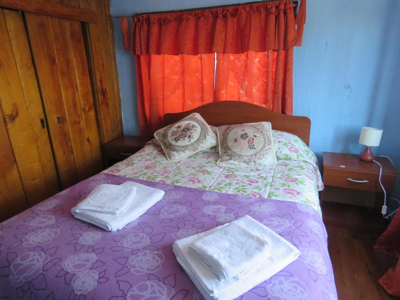 Hostal Y Cabanas Peumayen Puerto Guadal Ngoại thất bức ảnh